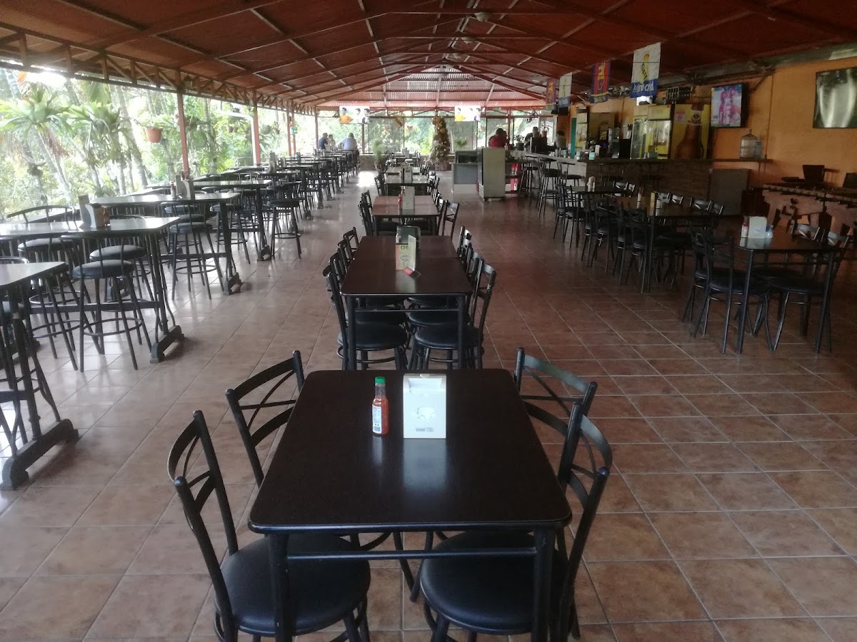 El Rancho De Roberto